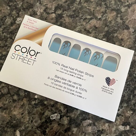 Colorstreet Hall of Flame 🔥 - Picture 1 of 3